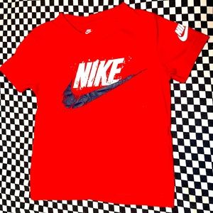 Nike tee shirt - 2T